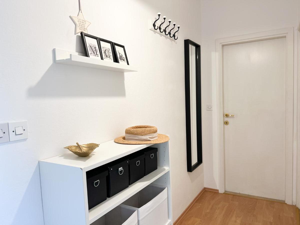 Apartment Mlini Central Bagian luar foto